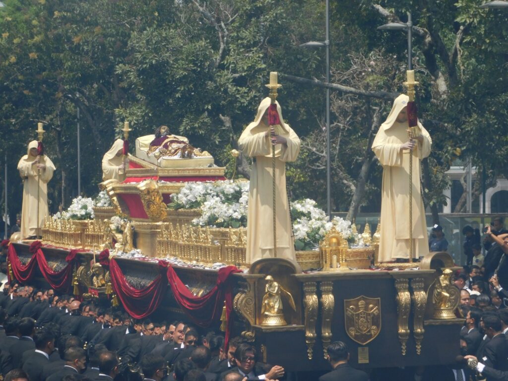 Imagen-de-WhatsApp-2025-03-10-a-las-12.27.50_e9462c46-1024x768 Cristo del Amor “El Primer Sepultado Consagrado en Suelo Guatemalteco”.