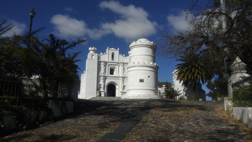 Imagen-de-WhatsApp-2025-07-14-a-las-11.10.46_66ead2ff-1024x576 El Monte Carmelo en la Ciudad de Guatemala