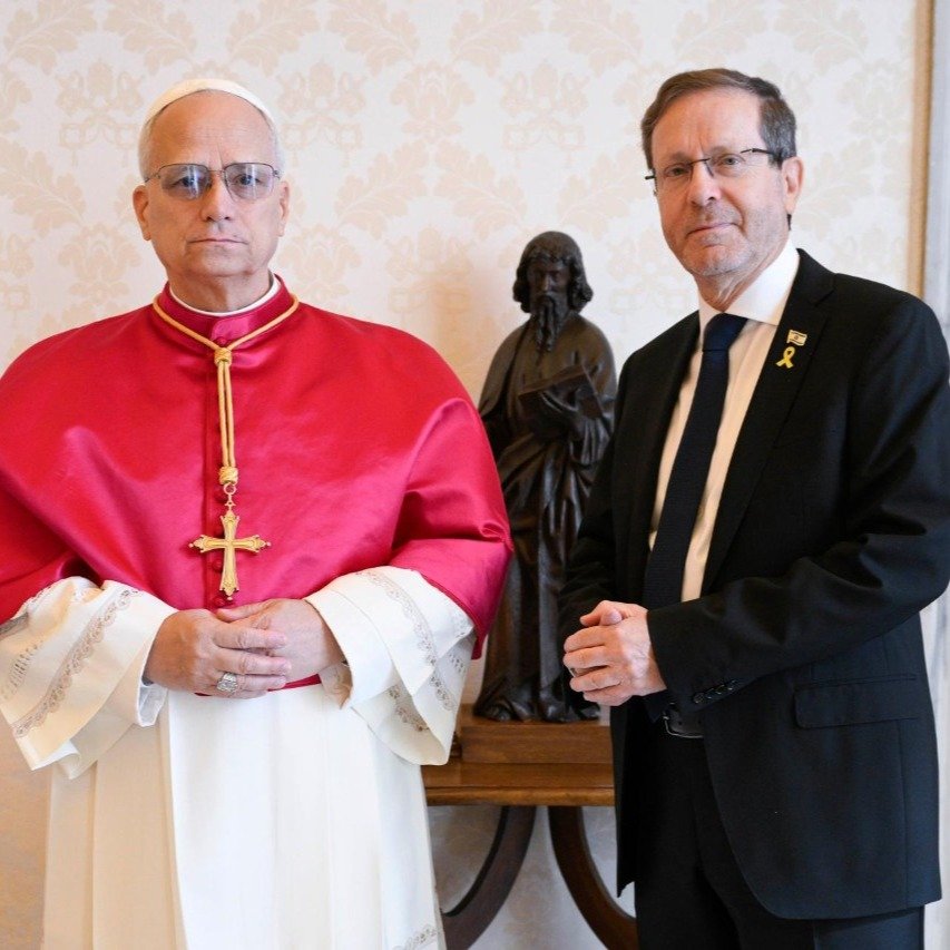 542452749_17968371617944327_165581702287534147_n León XIV se reúne con el Presidente de Israel