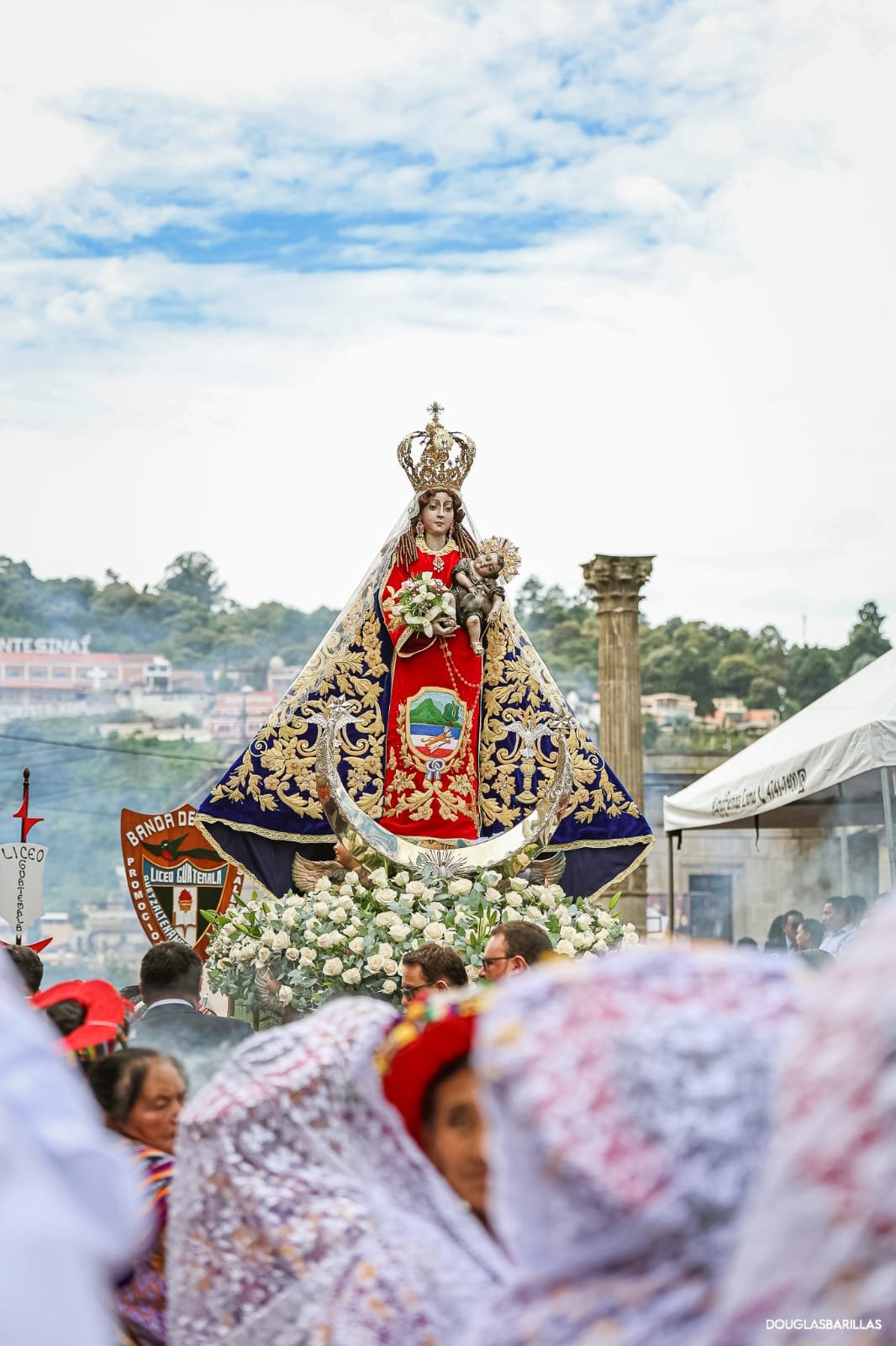 Imagen-de-WhatsApp-2025-09-22-a-las-16.15.01_1ef8f368 Baja la patrona de mi Pueblo, el traslado de María de Quetzaltenango