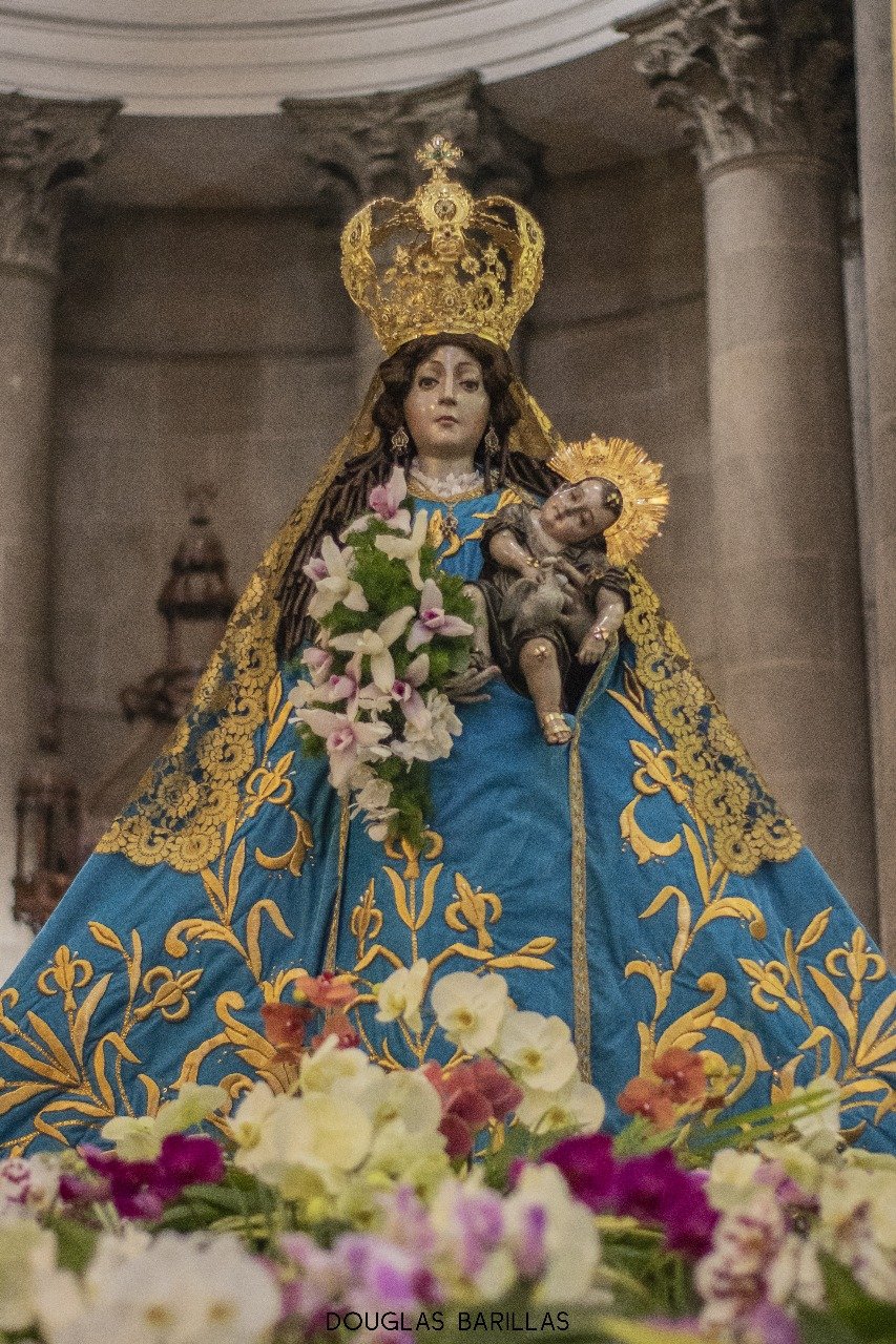 Imagen-de-WhatsApp-2025-09-22-a-las-16.15.28_6e892589 Baja la patrona de mi Pueblo, el traslado de María de Quetzaltenango